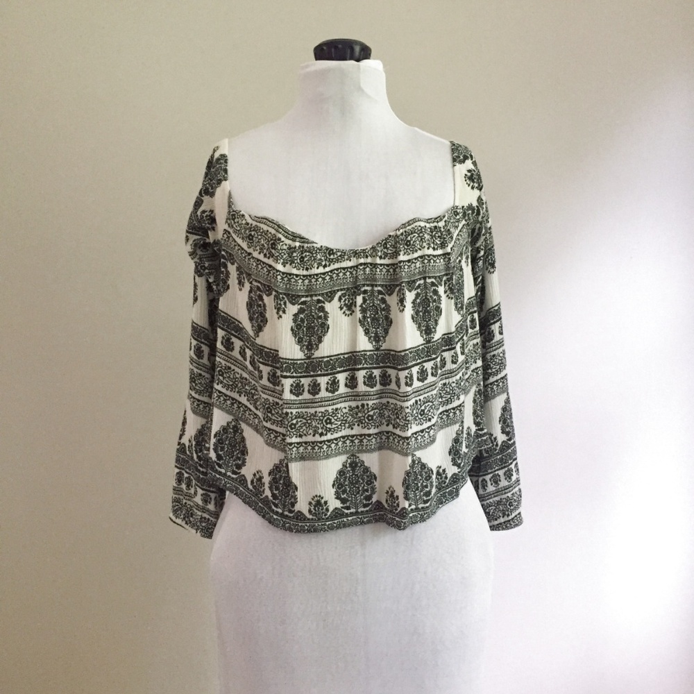 Boho Black and White Print Top XS - Picture 2 of 6
